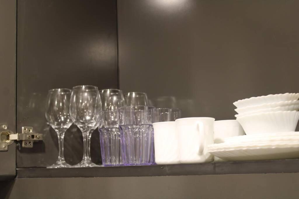A2J Luxury Bgc Balcony Suite Near Sm Aura Taguig Манила Экстерьер фото